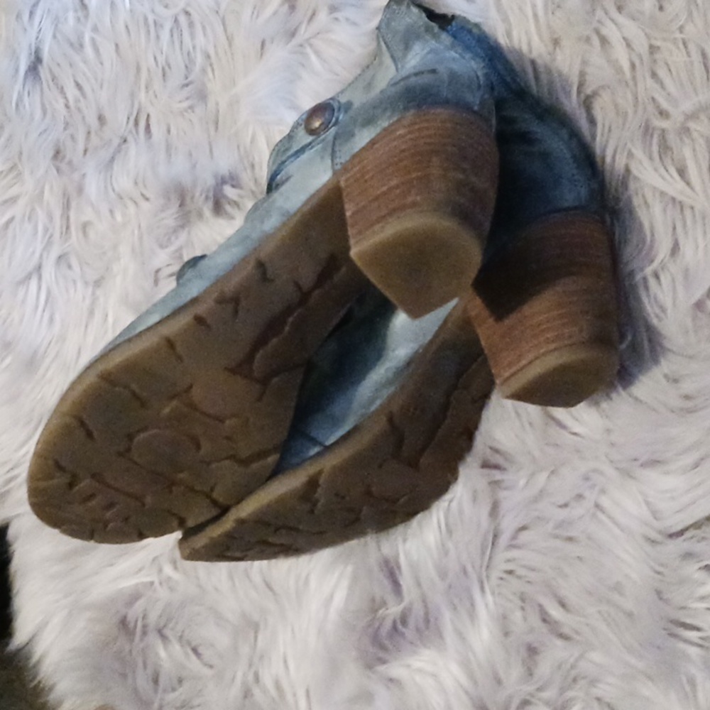 Dkode Shoes Beautiful! - image 5